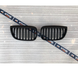 Решетки радиатора ноздри BMW E87 E81 04-07 черные